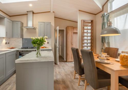Welney House | Carp Lodge