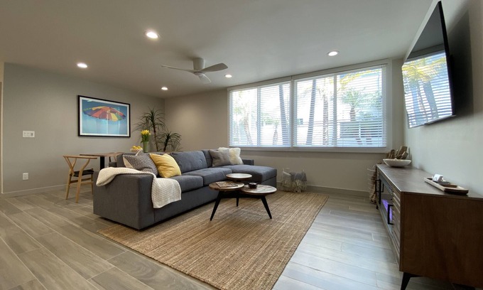 Carpinteria Condo | Carpinteria Beach - PRICE REDUCED FOR LAST MINUTE SUMMER BOOKINGS!