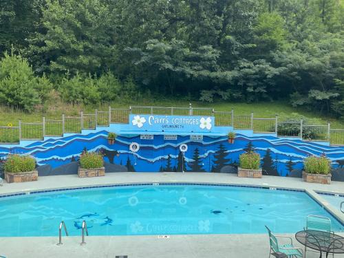 Gatlinburg Hotel | Carr's Northside Hotel and Cottages