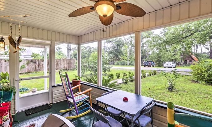 Carrabelle House | Carrabelle Home Near River, Beach & Downtown!