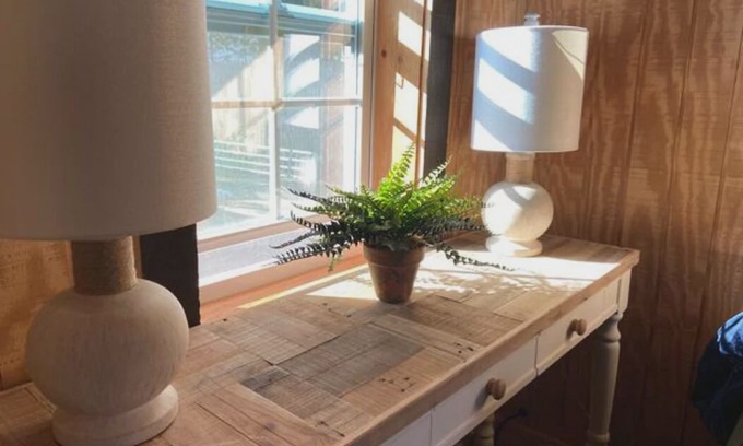 Bolton Landing Cottage | Carriage House, in the Center of Bolton
