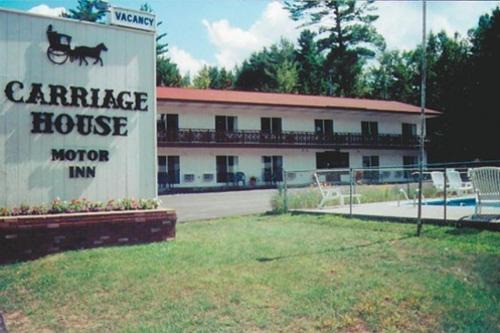 Lake Placid Hotel | Carriage House Motor Inn
