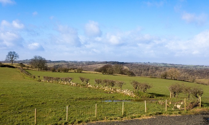 Linlithgow Cottage | carribber cottages set in beautiful countryside Linlithgow 15 minutes by car