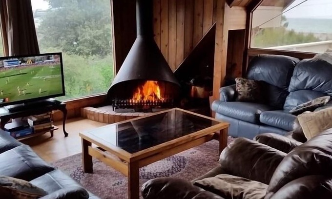 Carrickalinga House | Carrickalinga PET FRIENDLY Beachhouse