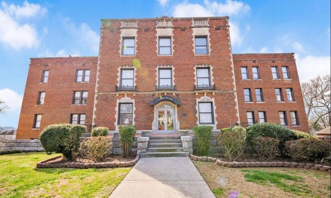 Fort Wood Apartment | Carson J Morrison Homes