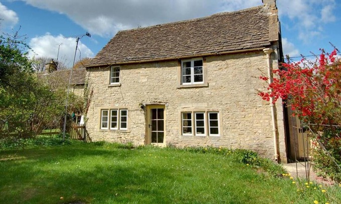 Slaughterford House | Carters Cottage in Chippenham