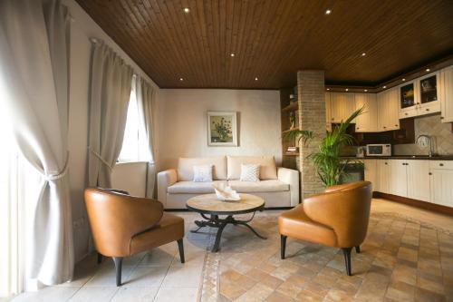 Carvoeiro Apartment | Carvoeiro Beach Duplex