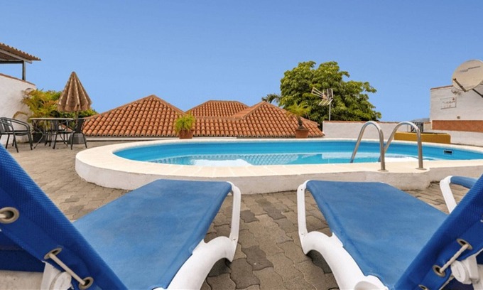 Los Llanos de Aridane Cottage | Casa 2 dormitorios con Wifi y piscina privada