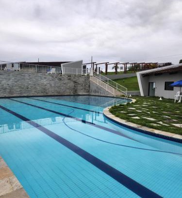 Conde House | Casa Aconchegante em Condomínio Country