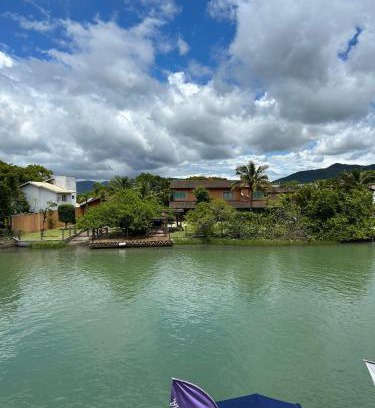 Barra da Lagoa House | Casa Aconchegante no Canal da Lagoa
