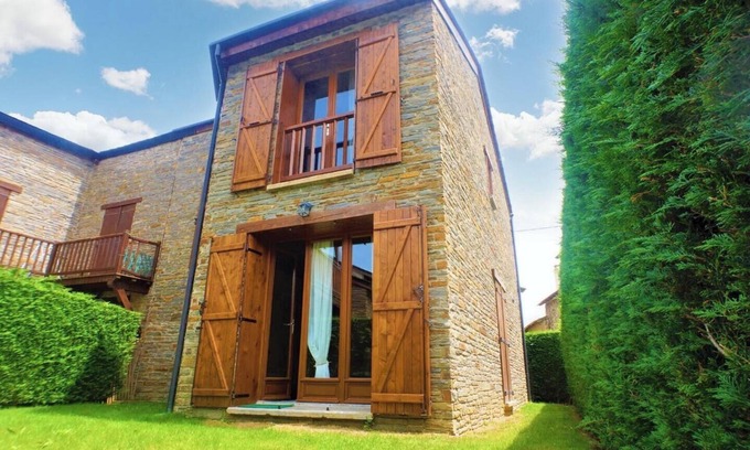 Estavar House | Casa Adosada con Jardín en Estavar