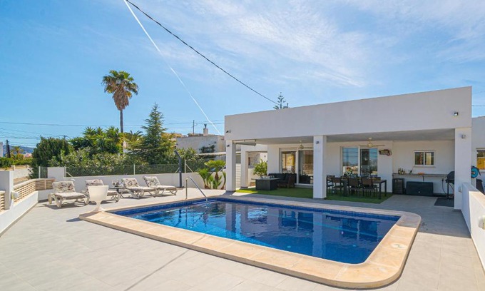 L'Alfas del Pi House | Casa Aigua Marina Spaniahome