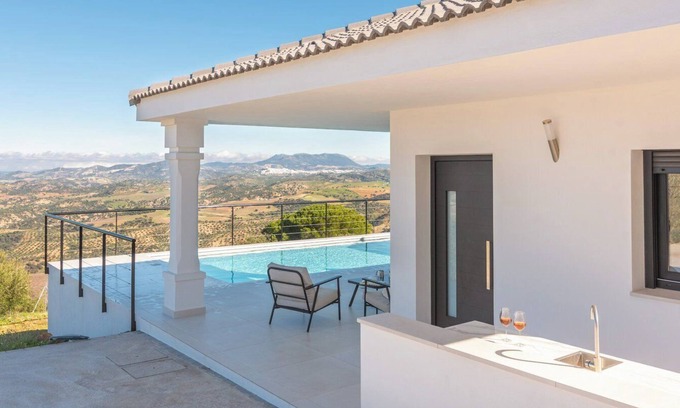 El Gastor Villa | Casa Almazara El Gastor by Ruralidays