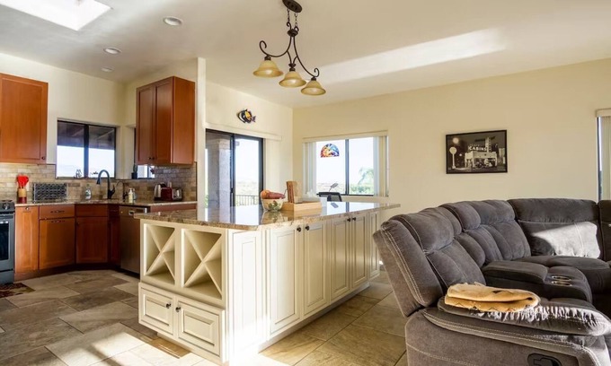 Cimarron Foothills Estates House | Casa Amable: desert oasis with pool & views