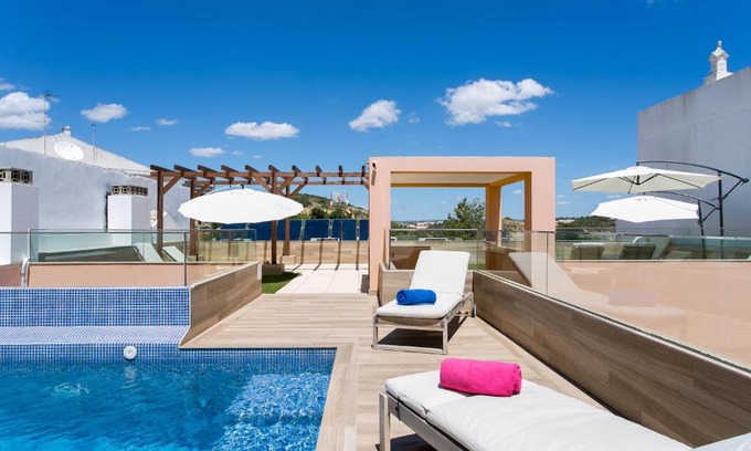 Albufeira House | Casa Amarela Guesthouse
