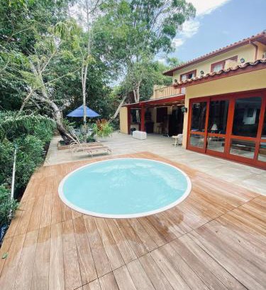 Praia Rasa House | Casa ampla em condomínio fechado com área de lazer completa