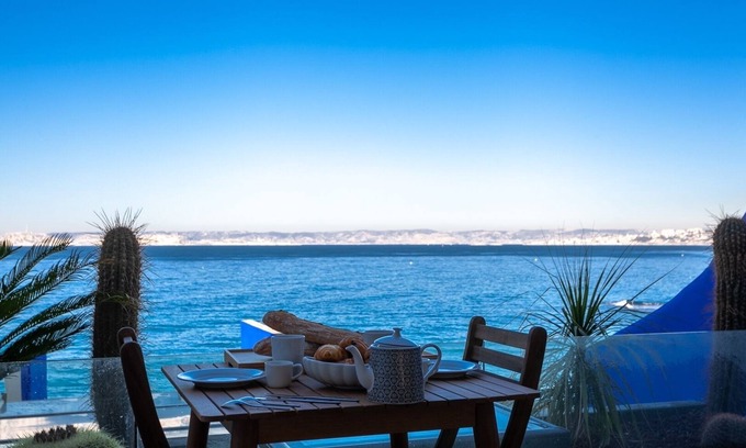 8th Arrondissement Apartment | Casa Ao - Duplex avec terrasse vue mer