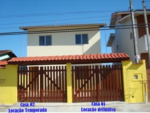 Pontal de Santa Marina House | Casa Arejada, bem localizada para Temporada em Caraguatatuba