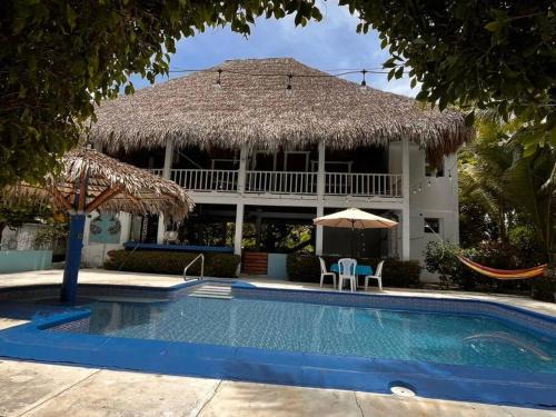 Iztapa House | Casa Aris