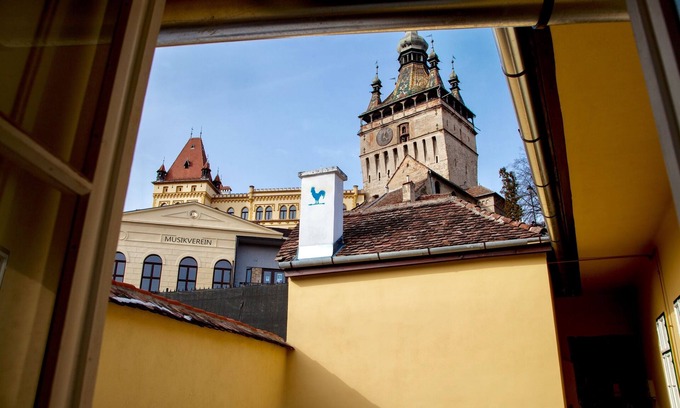 Sighisoara House | Casa Augustus (Two large bedroom flat) with view of the Clock Tower