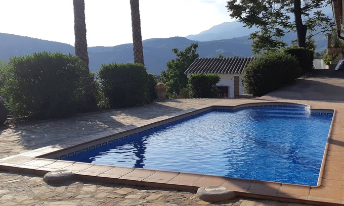 Competa House | Casa Azahara, 4 people, swimming pool, sauna, exceptional views