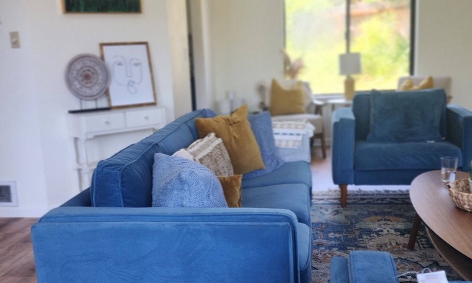 Port Townsend House | Casa Azul- Couples retreat