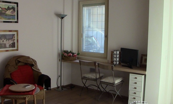 Est Apartment | Casa Bella ('Garden' room)