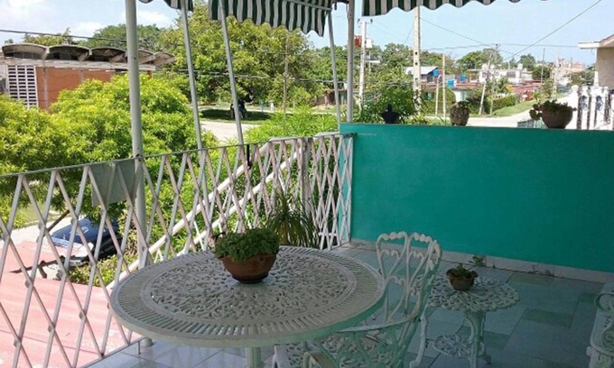 Municipality of Habana del Este House | Casa Bertha y Fidel
