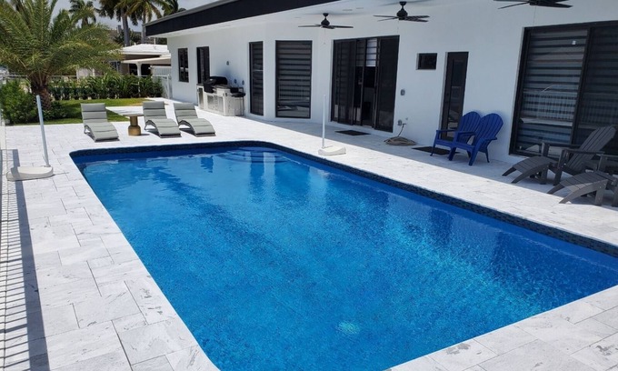 Cypress Lakes House | Casa Blanca Intracoastal Waterway 4 bedroom, 3.5 bath newly renovated
