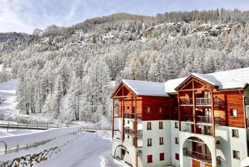 Molines-en-Queyras Apartment | CASA-Bois de Pisan at the foot of the slopes