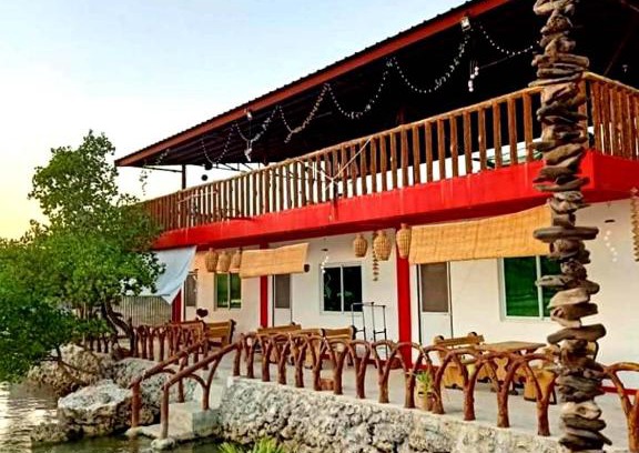 Alaminos Cabin | CASA BOLO IN ALAMINOS with HIDDEN WHITE BEACH near 100 Islands