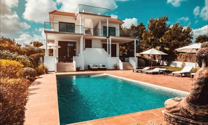 San Antonio Bay Villa | Casa Bonita Outstanding Luxury Villa in IBIZA,walk to all amenities & Beach