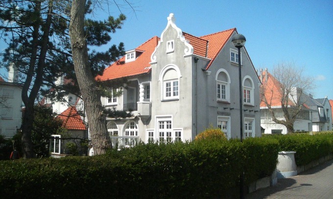 Duinbergen Villa | CASA BONITA VILLA RENTALS