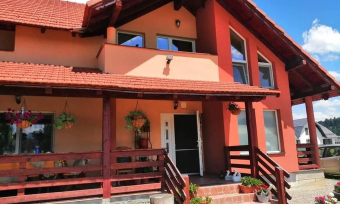 Vama Buzaului House | Casa Brănescu