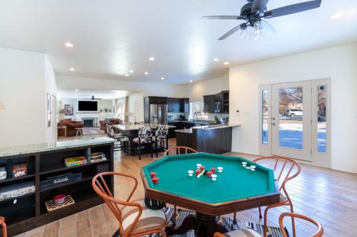 South Capitol House | Casa Buena, 3 BRs, WiFi, Fireplace, Near Santa Fe Plaza, Sleeps 6