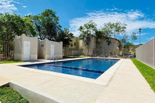Cancun House | Casa Cómoda en Privada con Canchas y Alberca