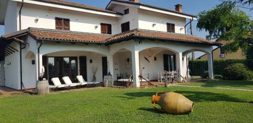 Tigliole House | Casa Caginia 300mqgiardinopalestra e biliardo