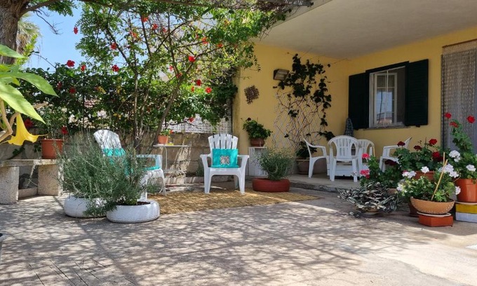 Santa Maria del Focallo House | Casa Caracoles