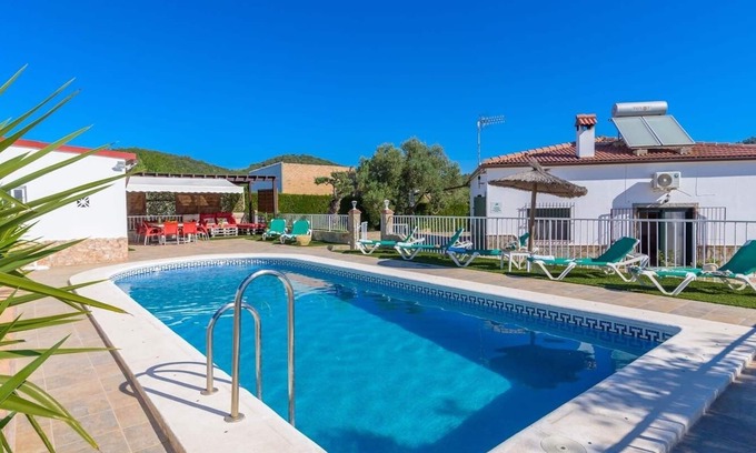 Prado del Rey Villa | Casa Cerrito Prado del Rey by Ruralidays