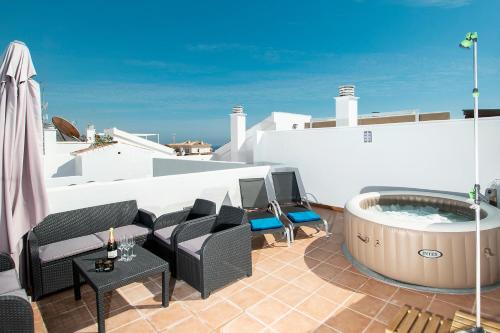 Velilla-Taramay House | Casa Chana