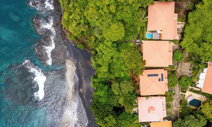 Playa Ocotal Condo | Casa Christopher - Oceanview 3BR Condo w/New Appliances & Direct Beach Access
