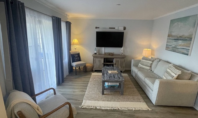 Folly Field Condo | Casa Coastal - Luxury Villa Steps From the Beach