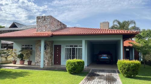 Vargem Grande House | Casa com piscina e área de churrasco