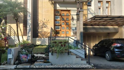 Ciumbuleuit Apartment | Casa Como Ciumbuleuit - spacious 3 Beds Townhouse