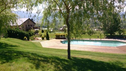Estavar Ski Chalet | Casa con encanto, jardín, vistas y piscina