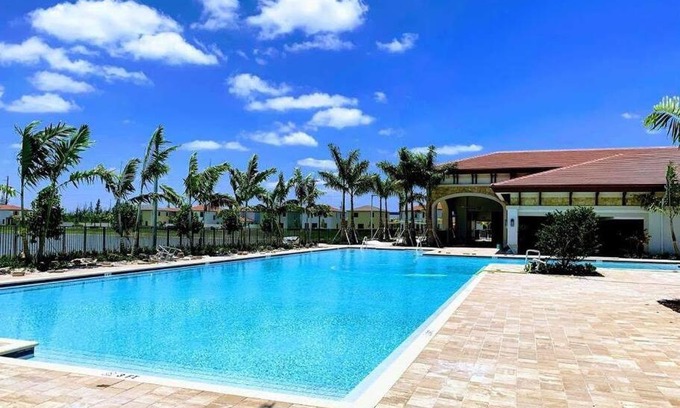 Miami Lakes Apartment | Casa con vista al lago
