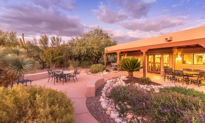 Tanque Verde House | Casa Coralina - A hidden treasure in Tanque Verde Valley