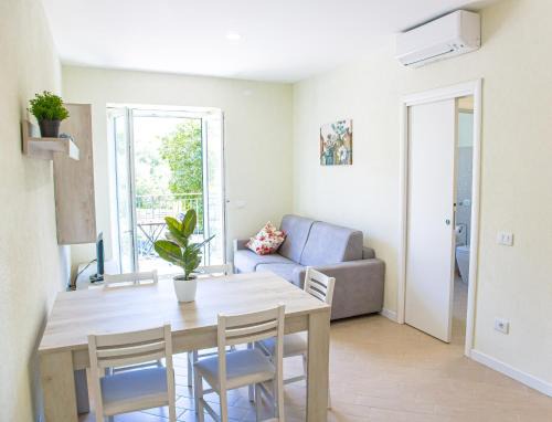 Cala Gonone Apartment | Casa Corallina, wi-fi air-con IUN Q7749