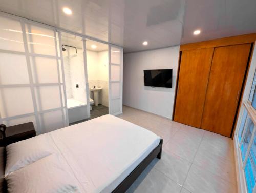 Darien Apartment | Casa corazón del pueblo