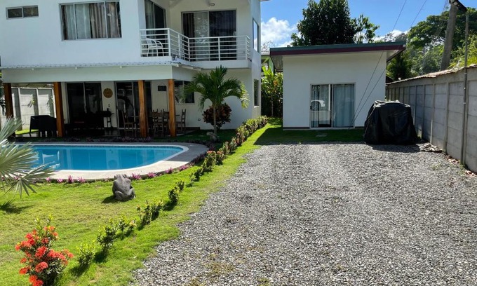 Puerto Viejo de Talamanca House | Casa curling